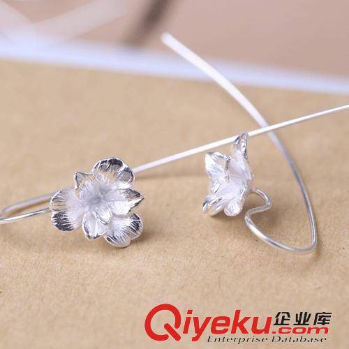 10月份新款更新 925純銀耳環(huán)批發(fā) 泰國進(jìn)口 清邁設(shè)計 手工花朵耳環(huán) 長款紫荊花原始圖片3