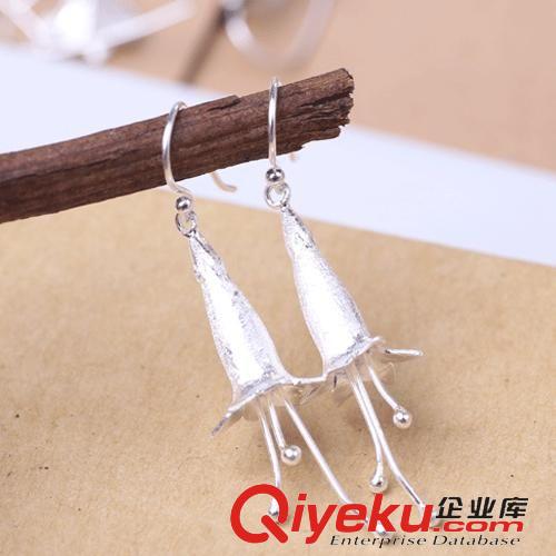 10月份新款更新 925純銀耳環(huán)批發(fā) 復(fù)古泰銀花朵長(zhǎng)款流蘇耳線 女款 泰國(guó)手工藝術(shù)