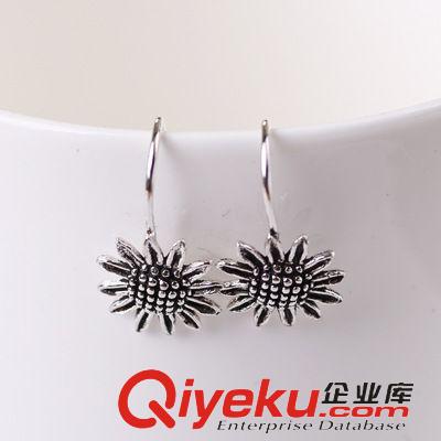 9月份新款更新 s925純銀耳環(huán)批發(fā) 復古泰銀向日葵耳環(huán) 太陽花時尚耳環(huán) 泰國進口原始圖片2