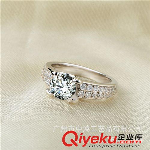 戒指 中鴻首飾 純銀飾品 925純銀戒指女 超閃八心八箭四爪結(jié)婚鉆戒