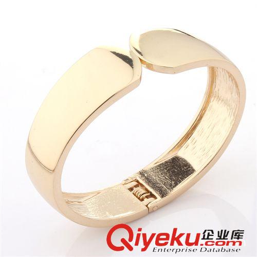2015.01新品 外貿(mào)出口手飾  簡約風寬厚合金手鐲 小額混批 現(xiàn)貨供應(yīng)原始圖片3