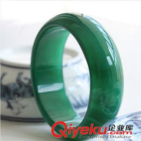 gd手鐲 tr綠瑪瑙玉髓手鐲玉髓手鏈 加寬加厚{jp}冰種綠瑪瑙手環批發