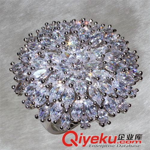 戒指 外貿(mào)熱銷 鍍白金 銅材鋯石飾品 YR7016 新款 夸張圓花形 女戒指