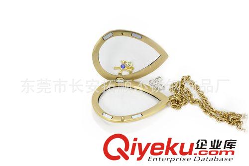 不銹鋼水滴項墜 外貿(mào)原單  316L不銹鋼 飾品 鈦鋼 項飾 玻璃 盒子吊墜批發(fā)