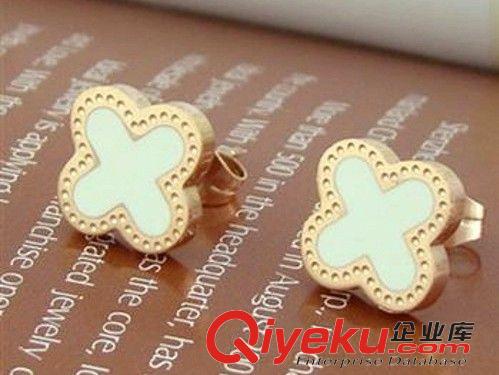 耳釘 四葉草耳釘 鈦鋼18K玫瑰金彩金耳環 小香風飾品 一件代發原始圖片2