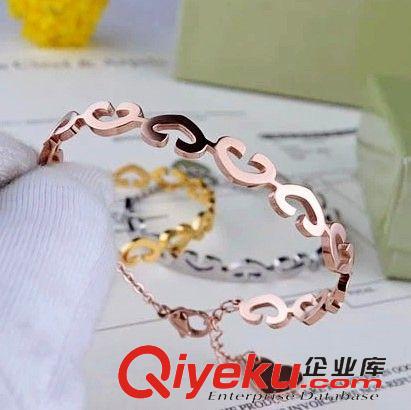 手鐲 18K玫瑰金彩金鈦鋼手鐲 開口心連心手鐲 批發 一件代發 韓版飾品