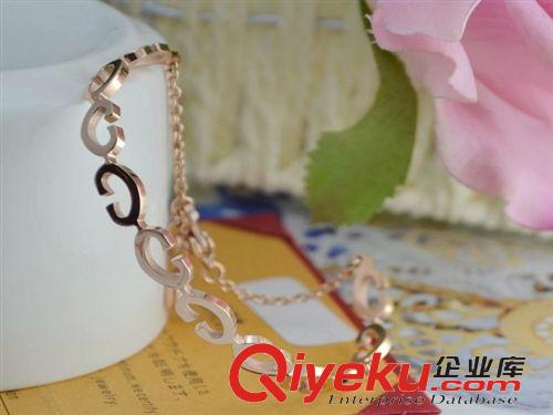 手鐲 18K玫瑰金彩金鈦鋼手鐲 開口心連心手鐲 批發(fā) 一件代發(fā) 韓版飾品