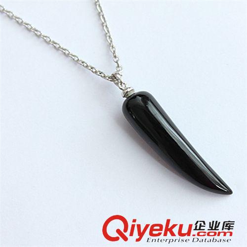 DZBMN瑪瑙吊墜 廠家直銷吊墜 月牙形 瑪瑙吊墜 tr水晶 純銀首飾代加工 加工廠