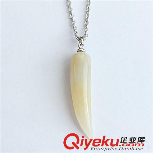 DZBMN瑪瑙吊墜 廠家直銷吊墜 月牙形 瑪瑙吊墜 tr水晶 純銀首飾代加工 加工廠