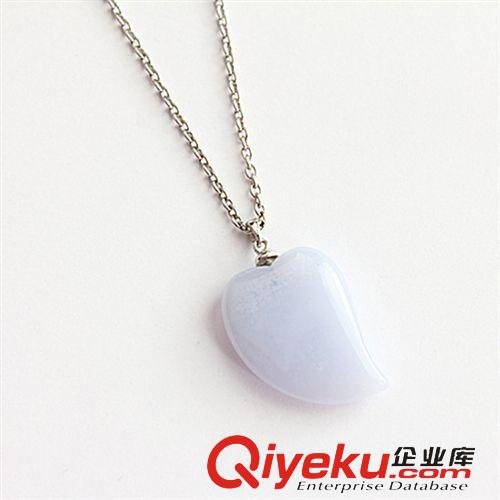 DZLYS藍玉碎吊墜 廠家直銷吊墜批發(fā) 心形藍玉碎吊墜  tr水晶加工 純銀首飾加工廠