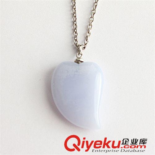 DZLYS藍玉碎吊墜 廠家直銷吊墜批發(fā) 心形藍玉碎吊墜  tr水晶加工 純銀首飾加工廠