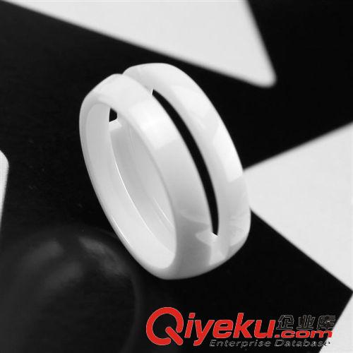 陶瓷產(chǎn)品 直銷外貿(mào)白色陶瓷戒指歐美飾品批發(fā) 女款特殊槽太空陶瓷介指TS346