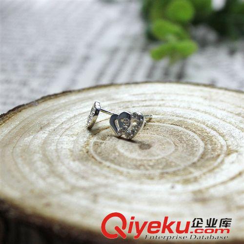耳釘 【廠家直銷(xiāo)】s925純銀耳釘耳飾zp批發(fā) 韓版精致簡(jiǎn)約心型耳釘銀