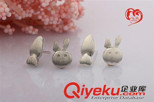 耳釘 韓版時尚兔子愛心蘿卜耳釘S925純銀 淘寶流行風格 銀飾品批發(fā)原始圖片2