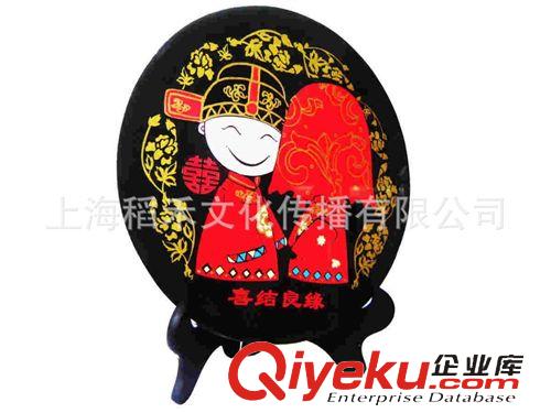 炭雕工藝品 供應(yīng)炭雕圓盤禮品 炭雕批發(fā) 工藝品擺件 家居裝飾 248喜結(jié)良緣