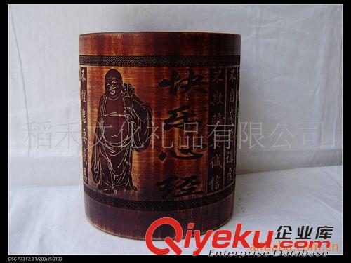 竹木雕工藝品 廠家直銷(xiāo)仿古筆筒大悲咒、商務(wù)禮品、外事禮品、gd禮品