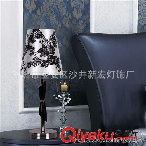 臺(tái)燈 現(xiàn)代簡(jiǎn)約時(shí)尚創(chuàng)意節(jié)能臺(tái)燈 臥室床頭燈書(shū)房臥室 布藝臺(tái)燈原始圖片2