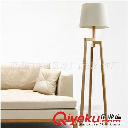 落地燈 北歐宜家現(xiàn)代簡約原木布藝落地燈客廳臥室書房實木三腳架落地燈具