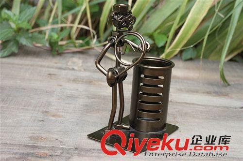鐵藝筆筒,名片夾 金屬工藝品 文藝音樂現(xiàn)代 喇叭手原始圖片2