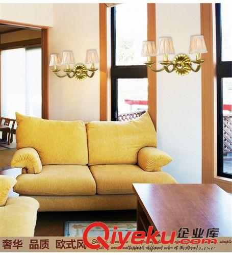 歐式壁燈 三頭壁燈土金豪田園客廳燈具簡約床頭臥室創(chuàng)意北歐美式玻璃燈罩原始圖片2