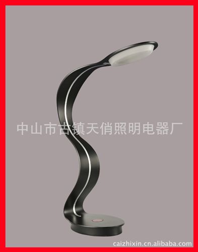 臺(tái)燈Table lamp 廠家直供 新款gdLED臺(tái)燈 LED閱讀書桌臺(tái)燈 高級(jí)鋁材觸摸臺(tái)燈