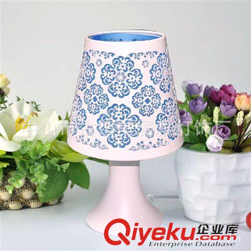 配件專區(qū) 北京廠家批發(fā)插電小夜燈香薰燈精油燈創(chuàng)意臥室客廳裝飾臺燈TY0883原始圖片2