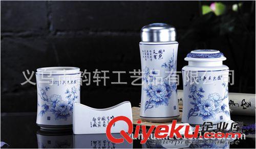 gd瓷器套裝系列 廠家直供gd實(shí)用商務(wù)禮品套裝批發(fā) 中國特色青花瓷饋贈禮品