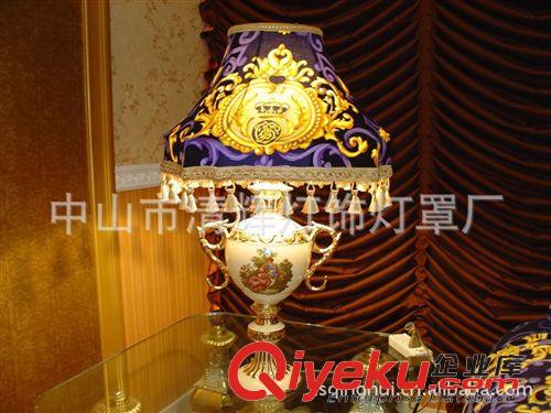 臺燈落地燈 中山市古鎮燈罩廠紅色布藝臺燈罩 落地燈燈罩激光雕刻燈罩
