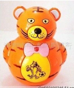 不倒翁/望遠鏡/游戲機 小額300元起混批發(fā)電動玩具小熊卡通老虎不倒翁帶燈光音樂原始圖片3