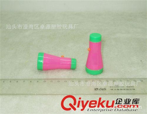體育玩具 幾毛錢的兒童牙刷贈(zèng)品閃光小玩具 6CM手電筒投影燈原始圖片3