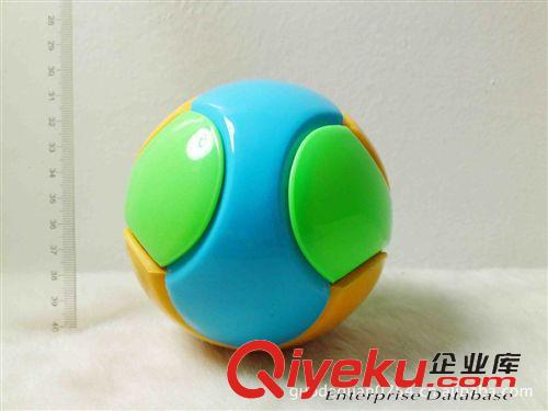 儲錢罐玩具 熊仔小風扇 擺設小相框 兩節(jié)鞋兔存錢罐 塑料小玩具
