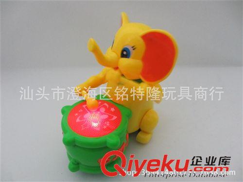 打鼓玩具 供應(yīng)電動(dòng)萬向燈光音樂打鼓卡通象 電動(dòng)玩具 地?cái)偀徜N玩具原始圖片3