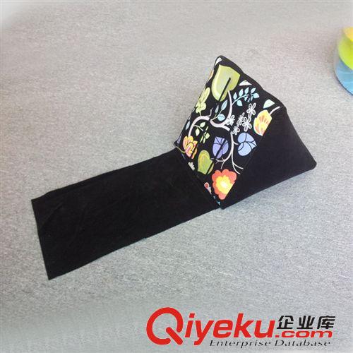 充氣三角墊系列 廠家供應(yīng)：充氣三角墊 充氣印花沙灘靠墊 植絨充氣三角墊