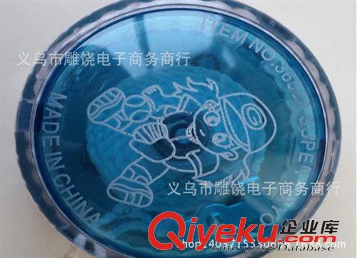 毛毛球 兒童益智led發(fā)光悠悠球 可回旋帶離合閃光溜溜球 YOYO球玩具廠家原始圖片3