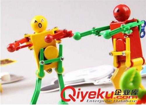 上鏈玩具 【新奇特玩具】創(chuàng)意小玩具 會(huì)扭屁股擺手的上鏈機(jī)器人 ,地?cái)偀徜N原始圖片3