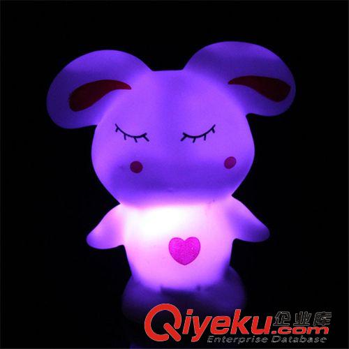 小夜燈 七彩流氓兔小夜燈 義烏創(chuàng)意卡通發(fā)光小夜燈 地攤貨源批發(fā)