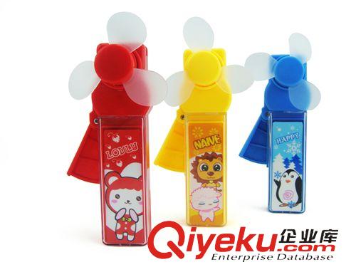 >o<芭芘 娃娃 卡通 夏天趣味小玩具  手壓小風(fēng)扇   動動手指讓你擁有健康強(qiáng)健的小手原始圖片3