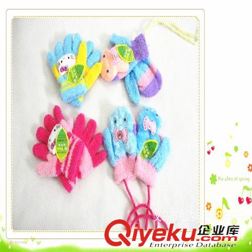 秋冬手套 廠家批發(fā)供應(yīng)冬季學(xué)生寫字便利半指毛絨卡通圖案手套廠家