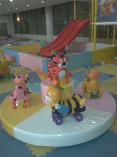 攀登架 廣東淘氣堡兒童樂園 椰子樹 {zx1}優(yōu)質(zhì)室內(nèi)外淘氣堡設(shè)備