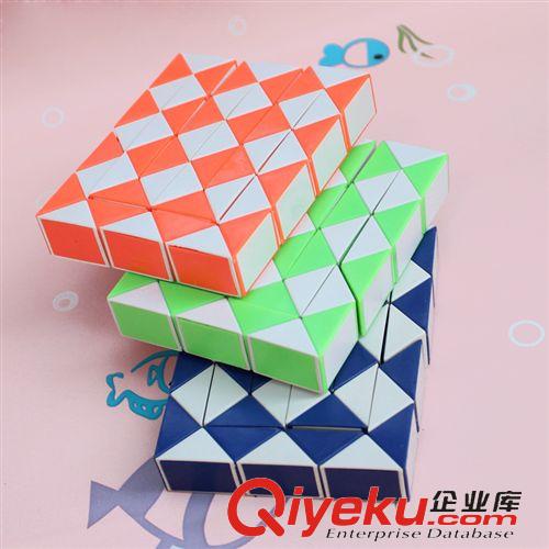 益智玩具 拼插積木房子24片兒童益智玩具幼兒園小朋友圣誕節日禮物贈品批發