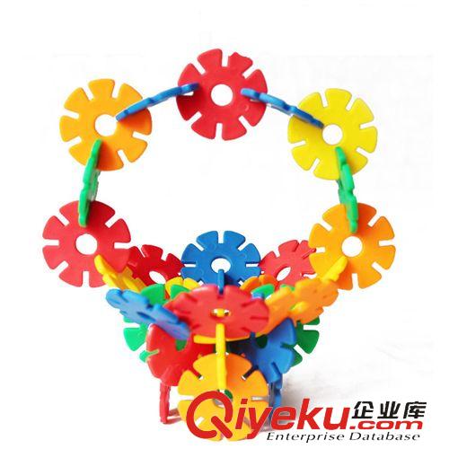 益智玩具 供應喜羊羊84片電動音樂燈光塑料積木 廠家直銷批發(fā) 兒童益智玩具