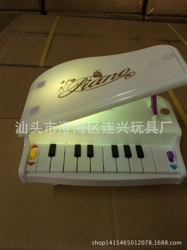 益智玩具 廠家直銷 858-2 玩具電子鋼琴  海綿寶寶 卡通鋼琴