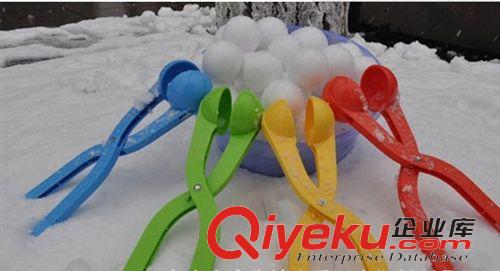 其他滑雪用品 【打雪仗sq】塑料夾雪球、雪球器、雪球彈、雪仗,大量供貨原始圖片2