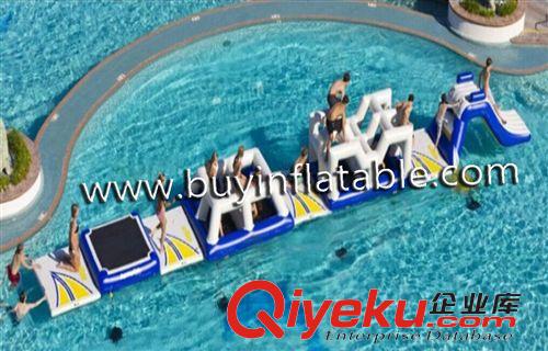 水上蹺翹板 【熱銷精品】水上蹺蹺板、水上閉氣產品、充氣水上玩具，水上樂園