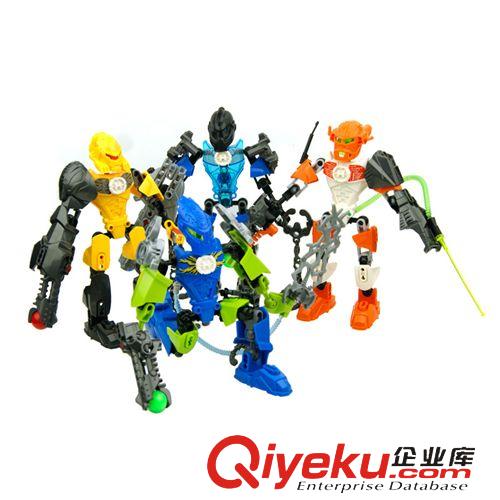 機(jī)器人/動漫/模型 【創(chuàng)意熱銷】批發(fā)變形玩具 全新動漫人物拼裝積木 益智模型玩具原始圖片3