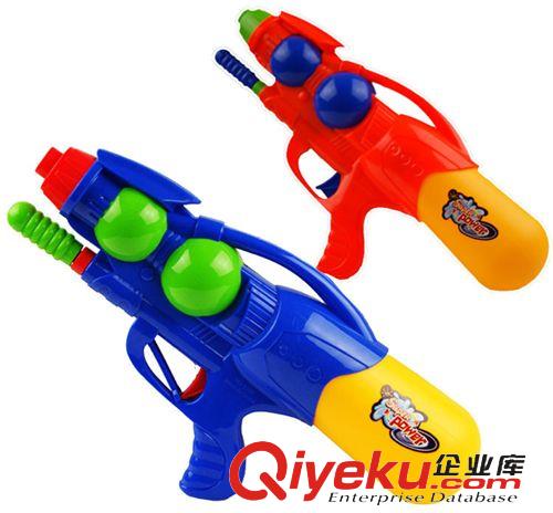 夏天熱銷玩具 中號氣壓水槍 塑料水槍 夏日熱銷 射程夠遠(yuǎn)的氣壓玩具水槍原始圖片3