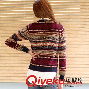 9.24新品 2015秋冬新款韓版圓領(lǐng)幾何圖案顯瘦修身打底衫針織套頭短款毛衣女原始圖片2