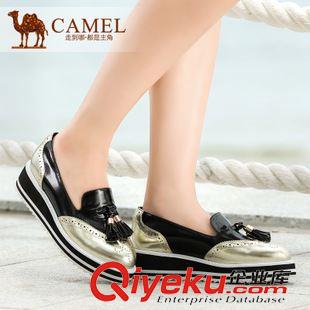 時尚單鞋 Camel駱駝女鞋 圓頭牛皮花布牛猄水鉆蝴蝶花飾單鞋 A51152603