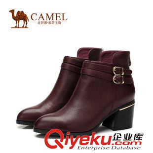 優(yōu)雅女靴 Camel駱駝短靴 款尖頭粗跟后拉鏈裝飾扣帶牛皮女靴 A91803604原始圖片3