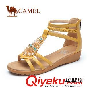 涼鞋 Camel駱駝女涼鞋 韓版時尚休閑牛皮魔術貼鉚釘涼鞋A93007606